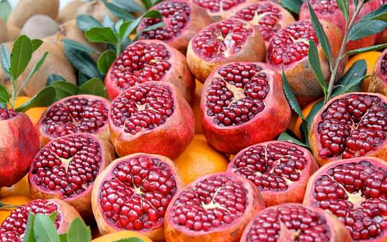 Home-Slide-cut-pomegrantes.jpg
