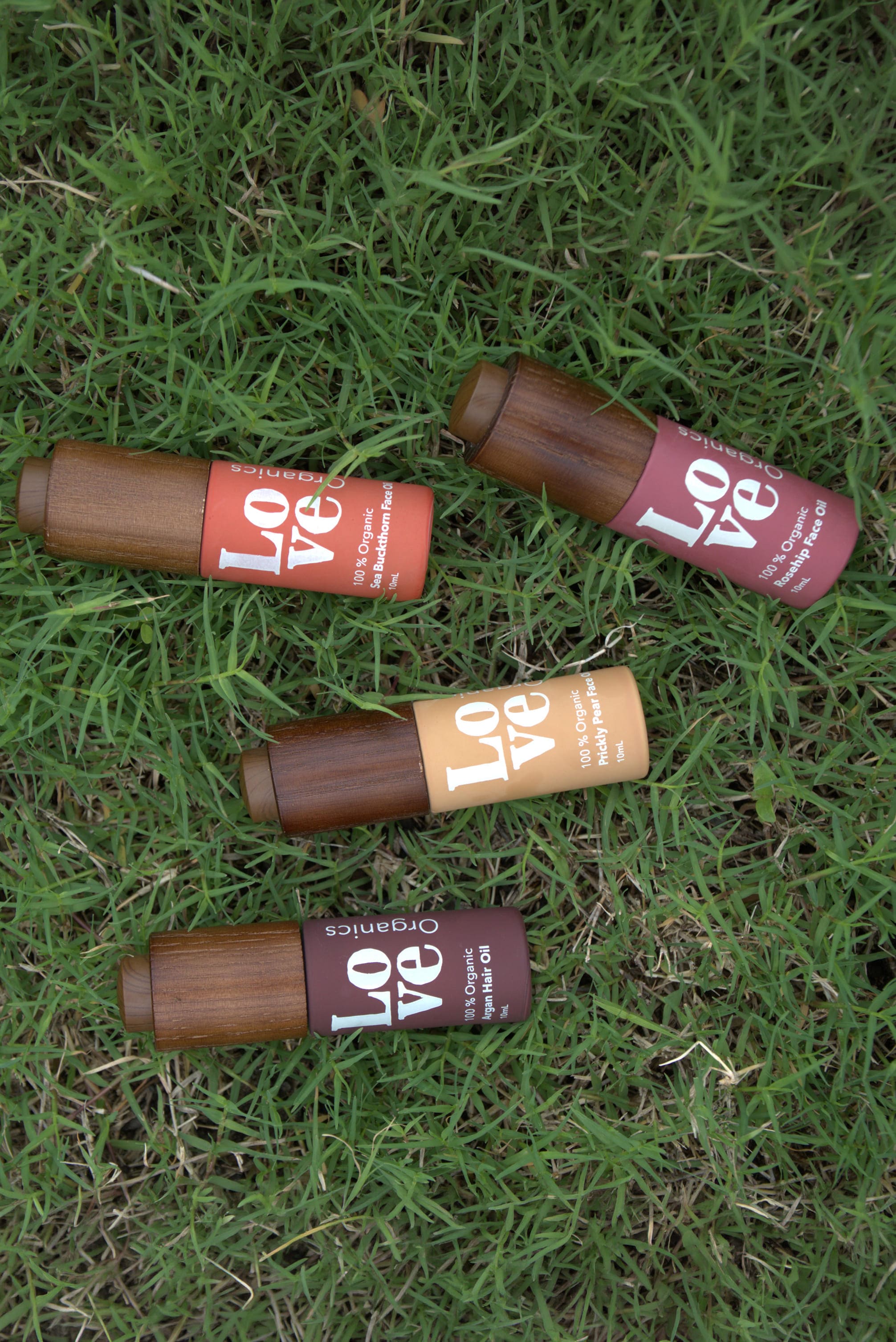 bottles_on_grass_1.jpg